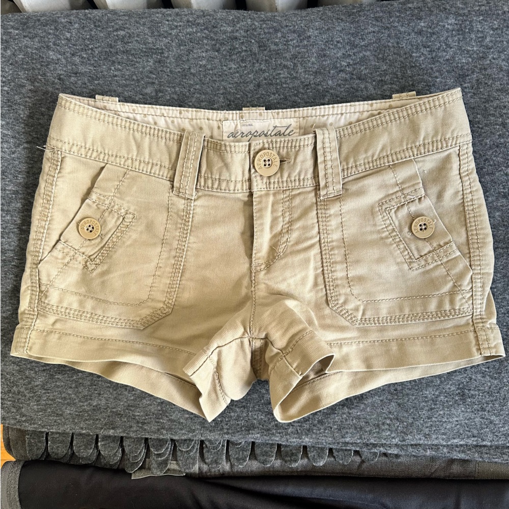 Aeropostale tan shorts